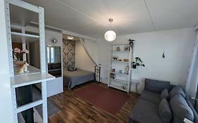 Ihana huoneisto meren lähellä.